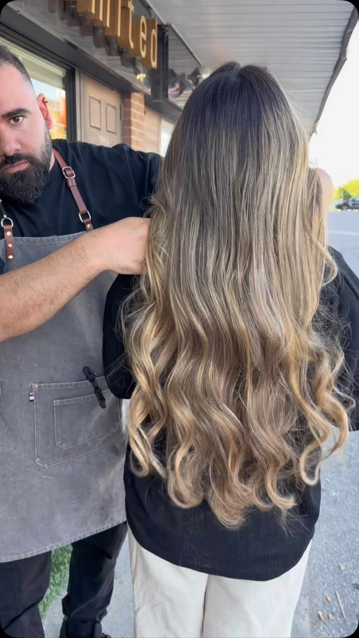 Extra-long seamless balayage curls